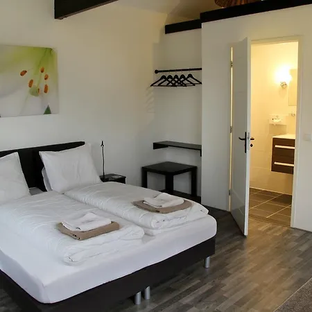 B&B Bed & Breakfast Vermeesch Standdaarbuiten